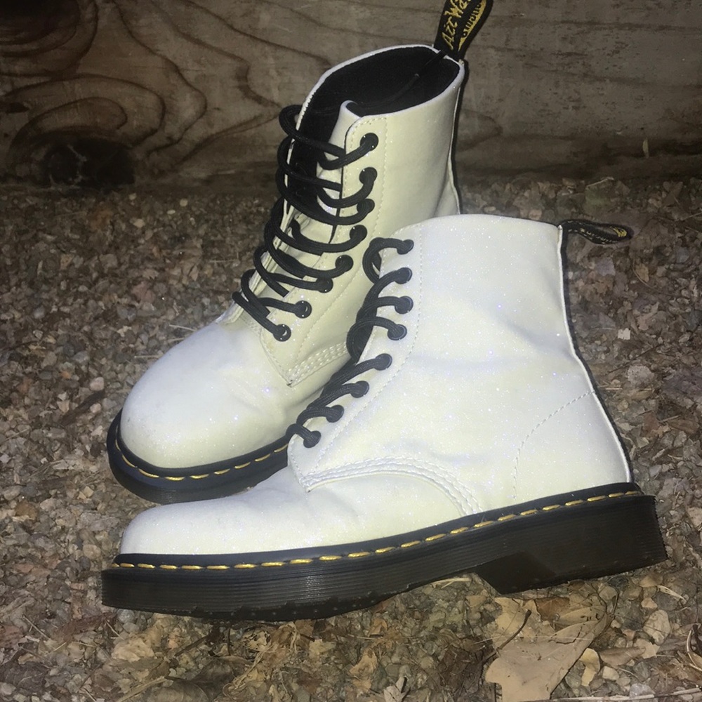 DR.MARTENS AURORAL glitter 8EYE combatz nwt